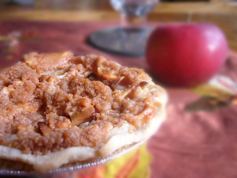 Vanilla Sour Cream Apple Pie 4.5 inch