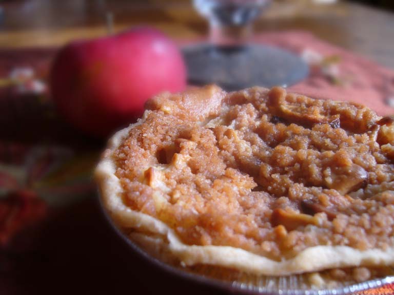 Vanilla Sour Cream Apple Pie 9 inch